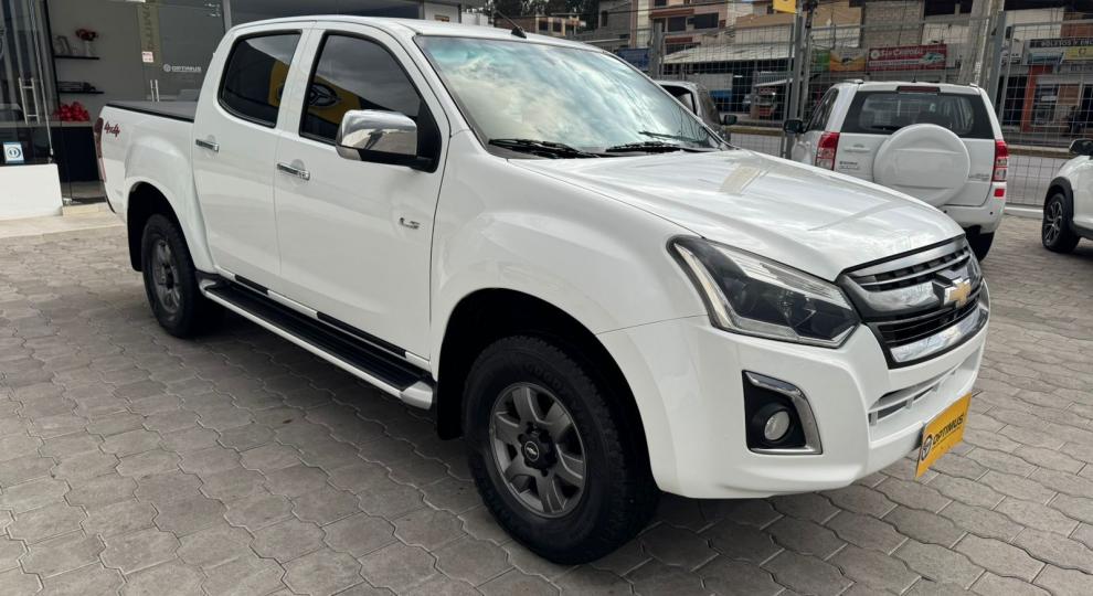 Chevrolet D-MAX CRDI FULL AC 2.5 CD 4X4 TM DIESEL 2022 Ambato