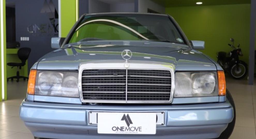 Mercedes Benz E300 1986 Quito
