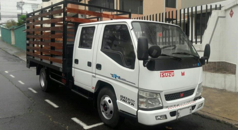 Isuzu NMR 2013 Quito