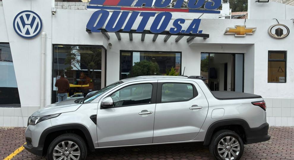 Dodge RAM 700 Laramie 2023 Quito