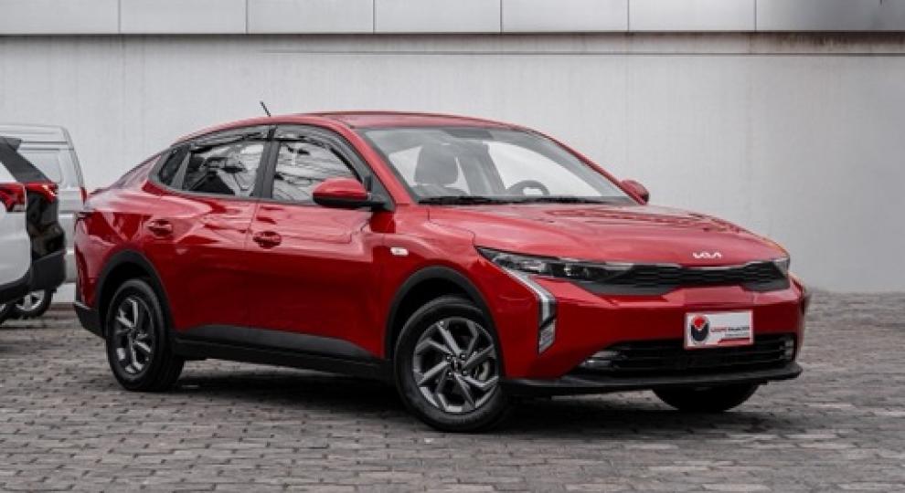 Kia K3 X-LINE 2025 Ambato