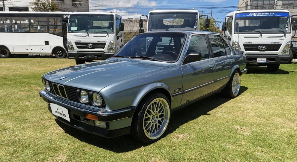 BMW 320i 1987 Ambato