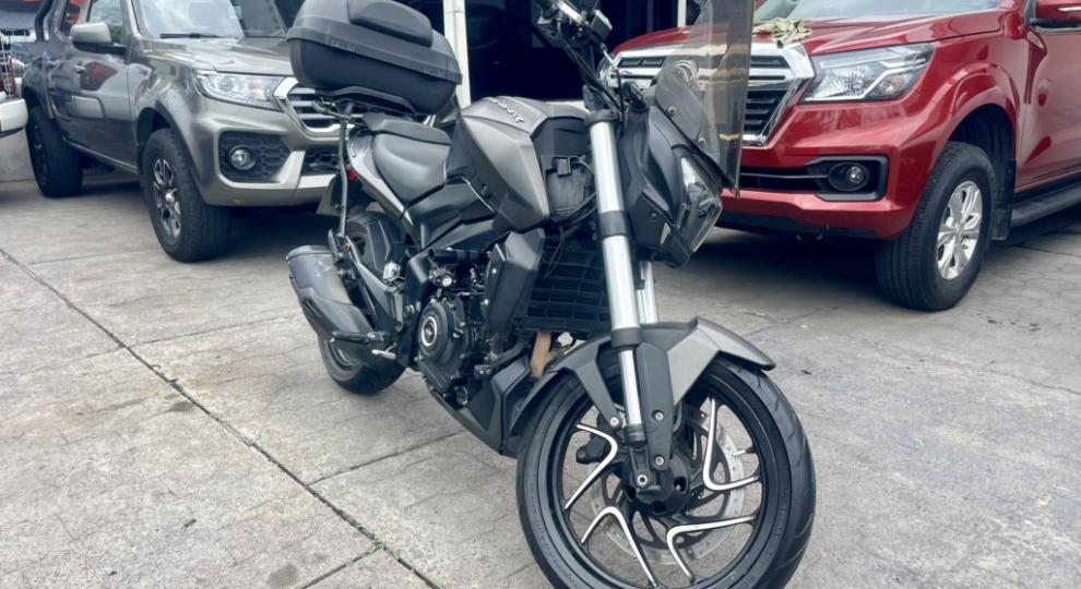 Bajaj Dominar D400 2021 Ambato