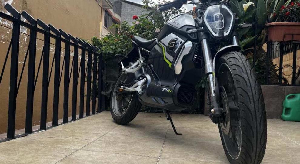 Super Soco TC EV 2022 Quito