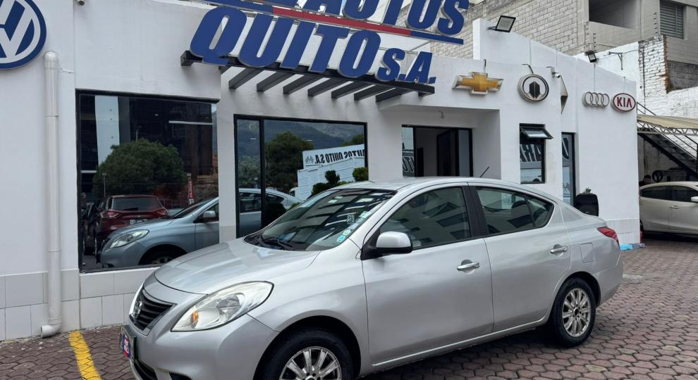 Nissan Versa 2013 Quito