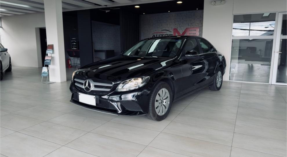 Mercedes Benz C200 AVANTGARDE II 2020 Quito