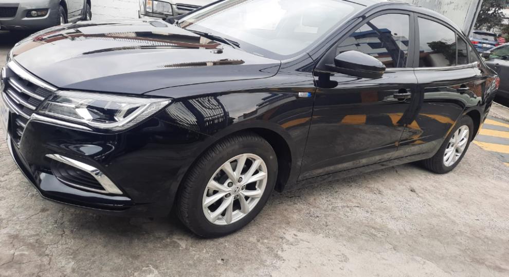 MG MG5 2022 Quito