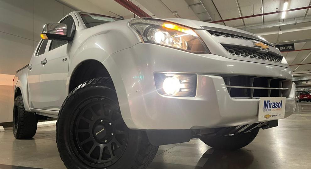 Chevrolet D-MAX CRDI FULL AC 3.0 CD 4X4 TM DIESEL 2016 Cuenca