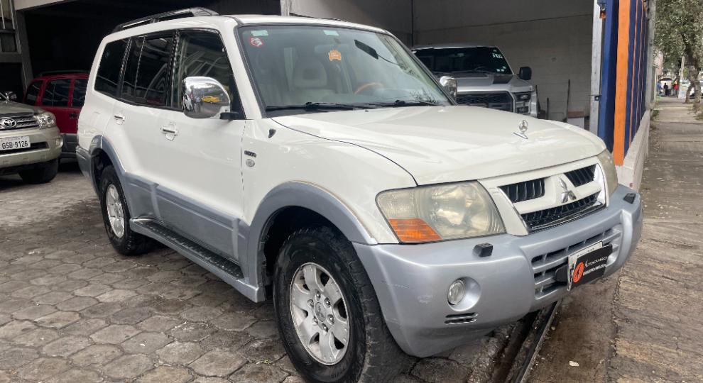 Mitsubishi Montero 5P 2004 Quito