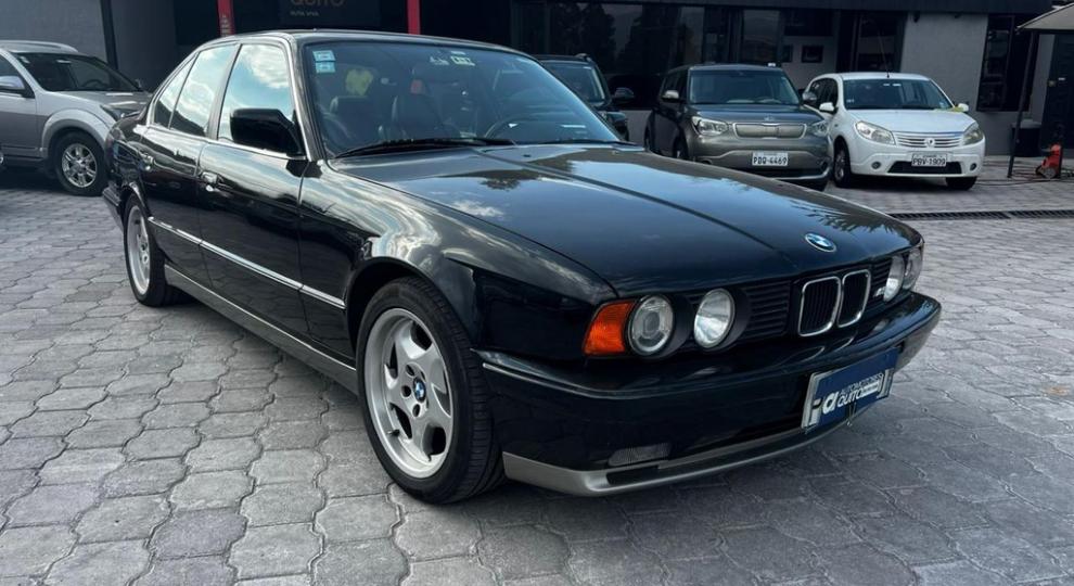 BMW M5 1990 Quito