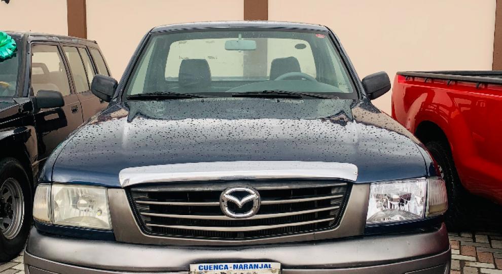 Mazda B2200 CS 2005 Cuenca