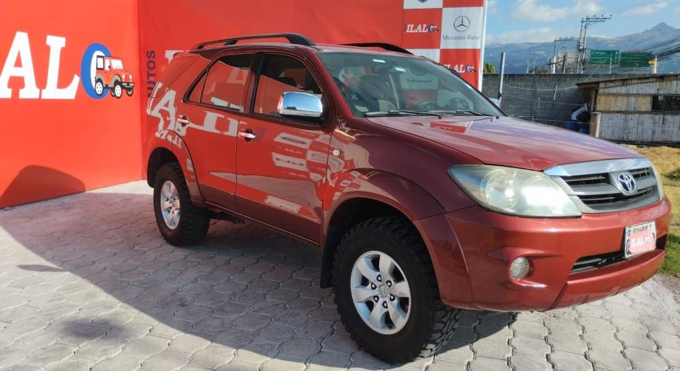 Toyota Fortuner 4.0 2007 Sangolqui