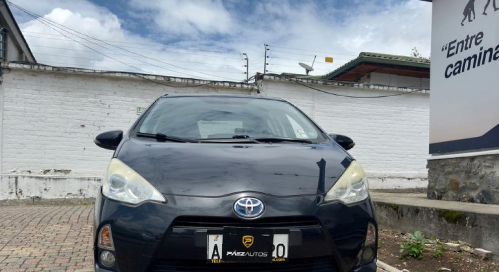 Toyota Prius C Sport 2013 Cuenca