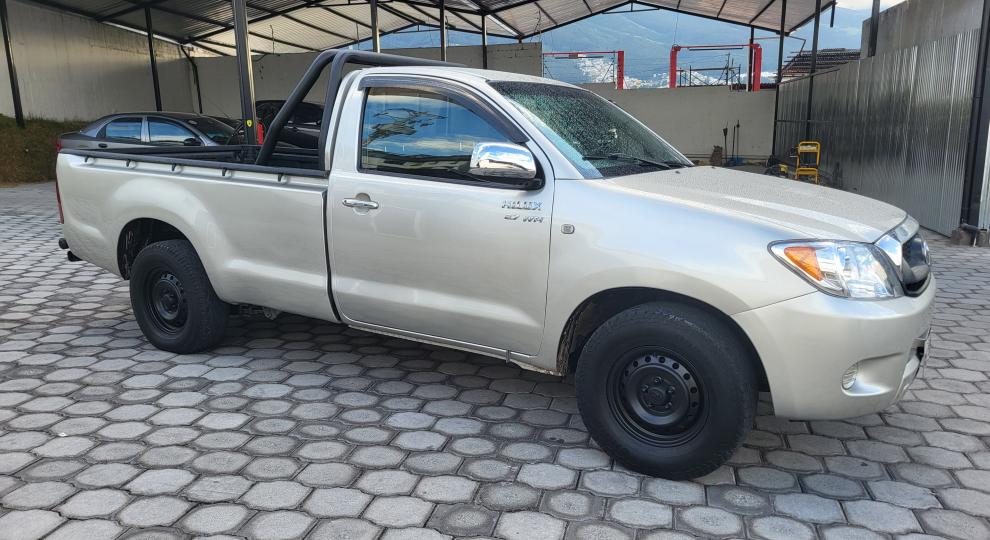 Toyota Hilux CS 4x2 2008 Quito