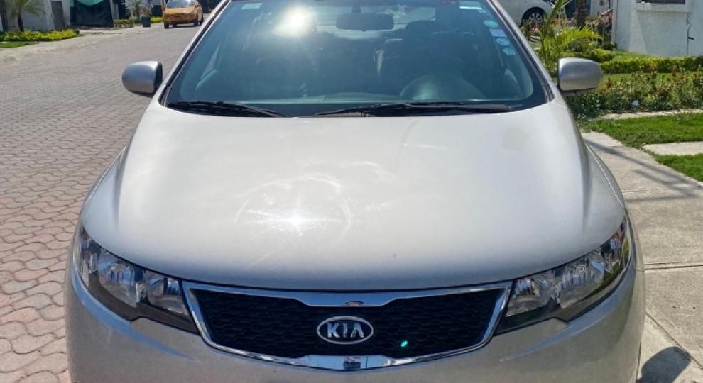 Kia Cerato Forte 2015 Samborondón