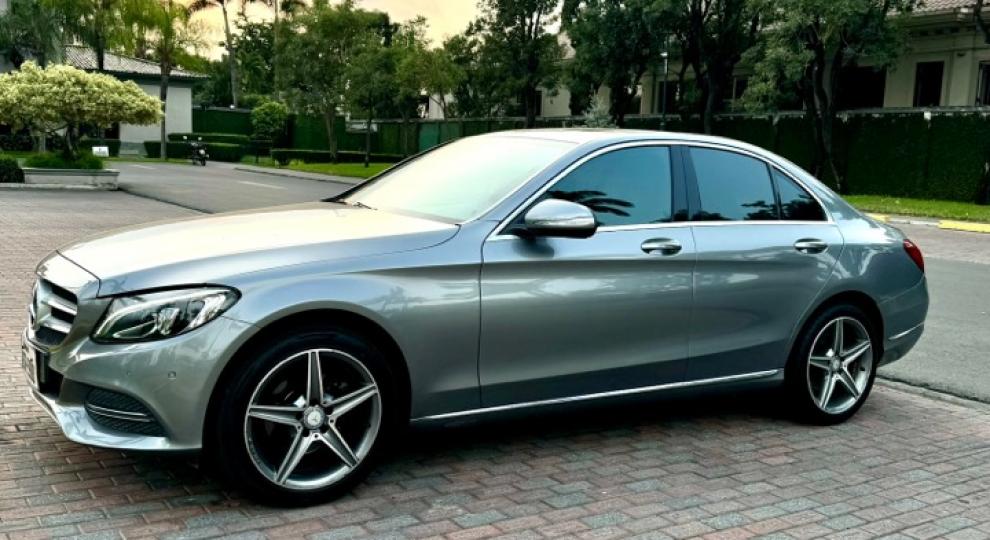 Mercedes Benz C200 AMG 2015 Samborondón