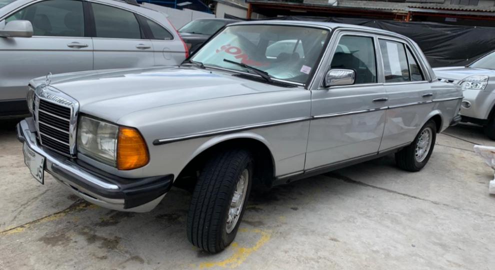 Mercedes Benz 250 1979 Quito