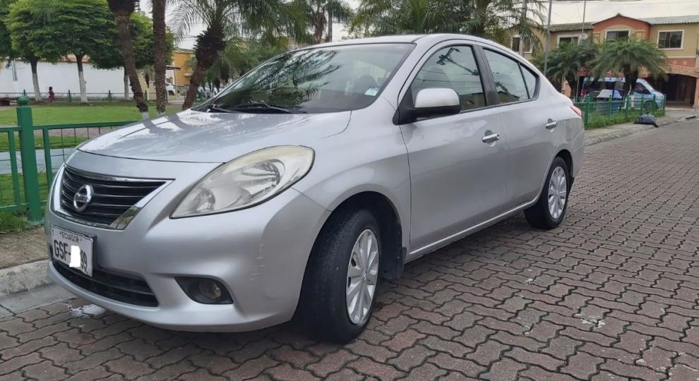 Nissan Versa 2013 Guayaquil