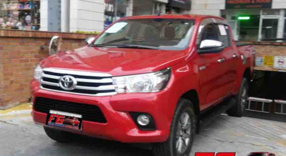 Toyota Hilux SR AC CD 2018 Quito