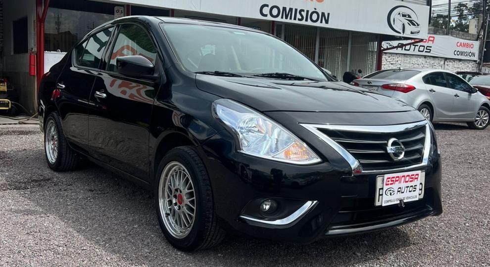 Nissan Versa 2015 Quito