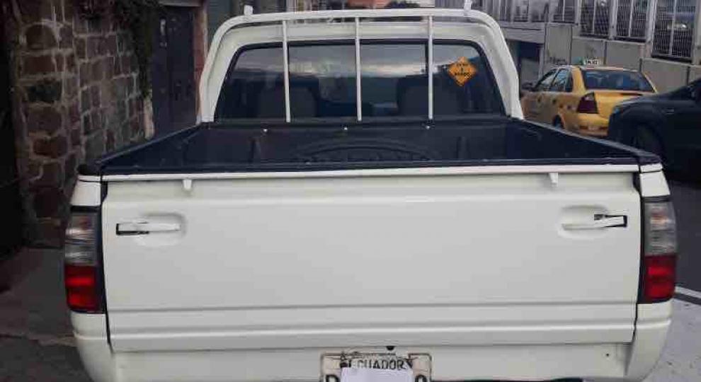 Chevrolet LUV V6 CD 2002 Quito