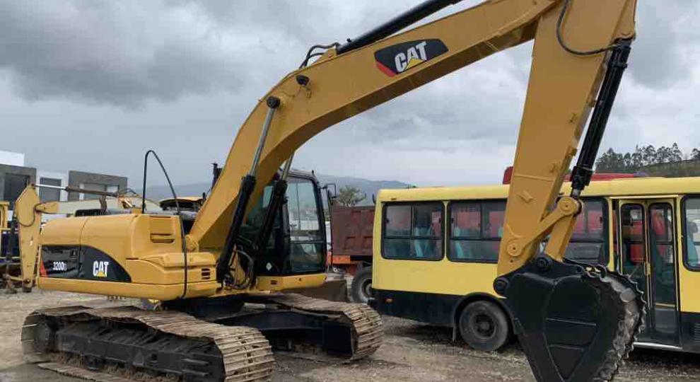 Caterpillar 320 DL 2011 Ambato