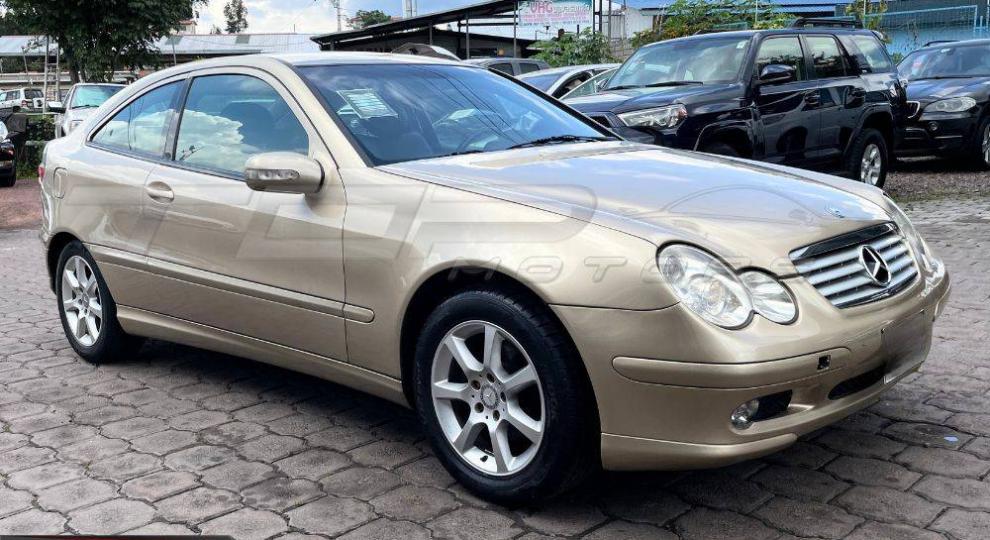 Mercedes Benz C200 K 2003 Quito