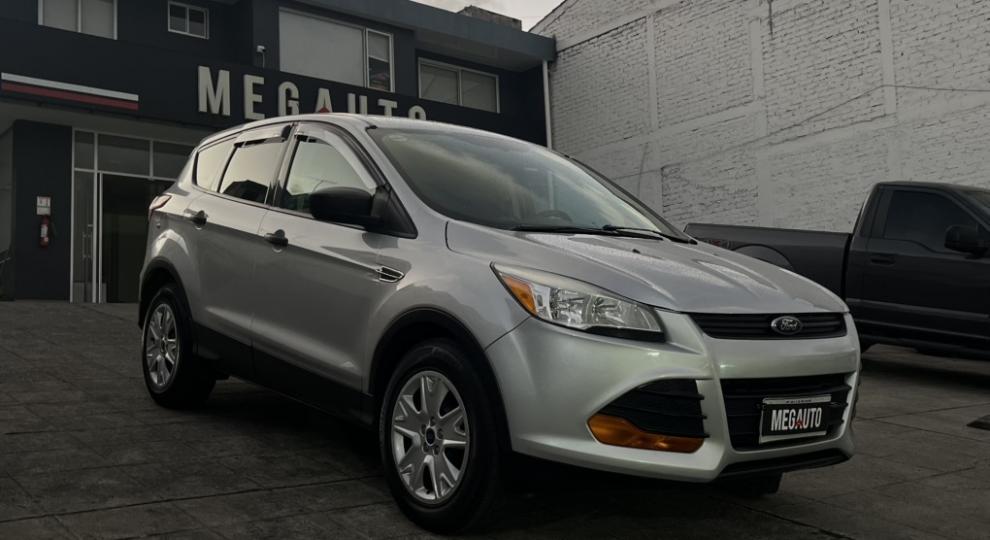 Ford Escape 2013 Loja