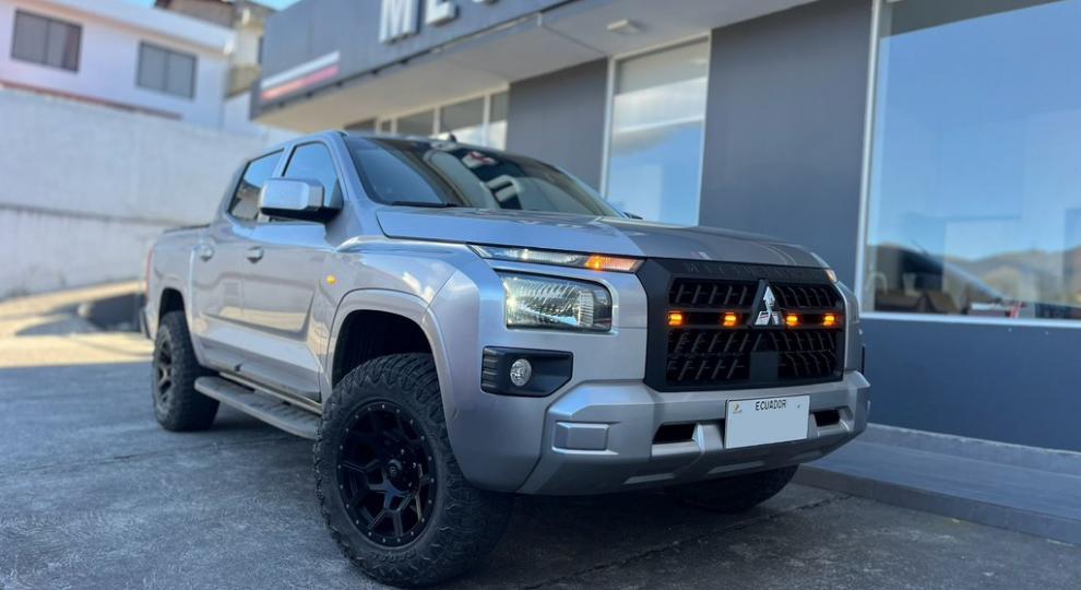 Mitsubishi L200 Triton 2026 Loja