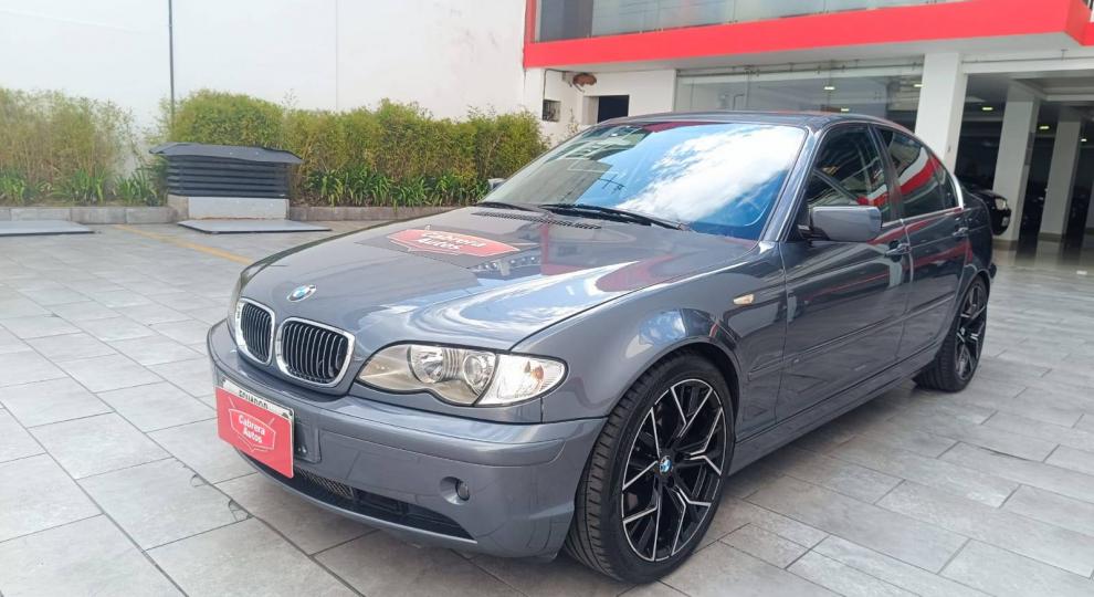 BMW 330i 2002 Quito