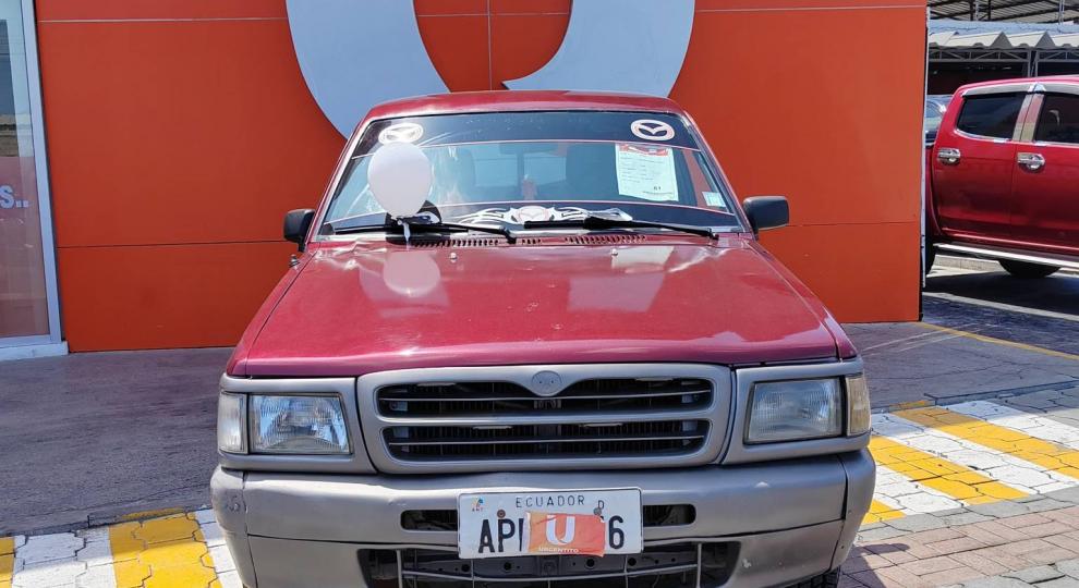 Mazda B2200 CD 1998 Manta