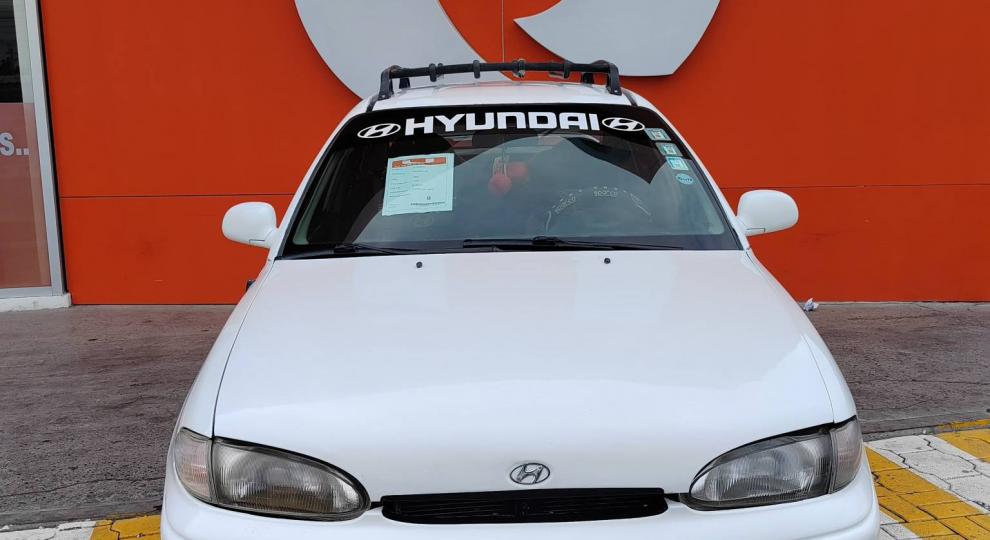 Hyundai Accent 1995 Manta