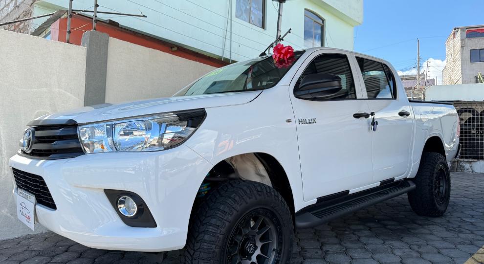 Toyota Hilux CD 4x2 Diesel 2025 Ambato
