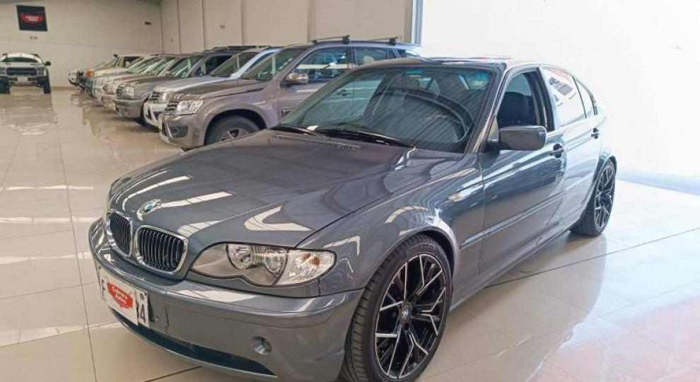 BMW 330i 2002 Quito