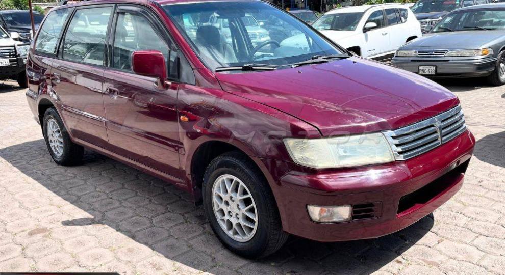 Mitsubishi Space Wagon 1999 Quito