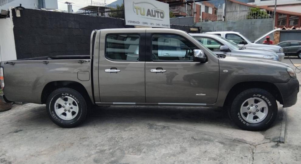 Mazda BT-50 CD 4x2 2011 Quito