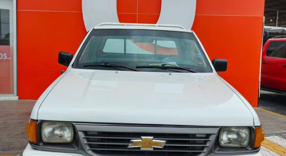 Chevrolet LUV CS 2002 Manta