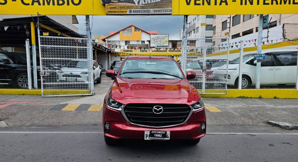 Mazda BT-50 CD 4x4 Diesel 2023 Quito