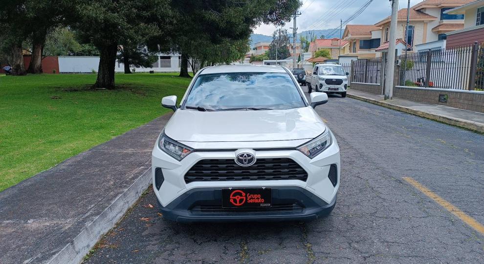 Toyota NEW RAV4 AC 2.0 5P 2024 Quito