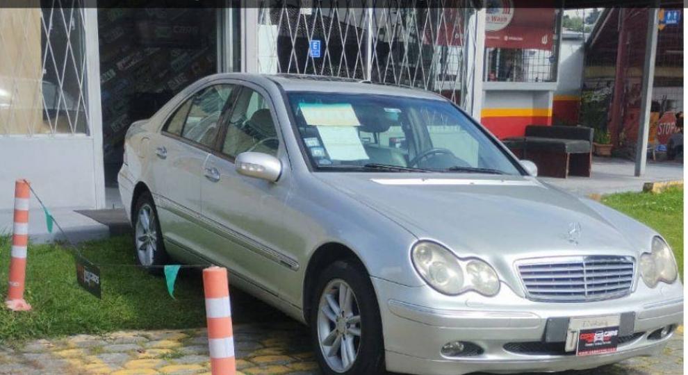 Mercedes Benz C200 K 2004 Quito