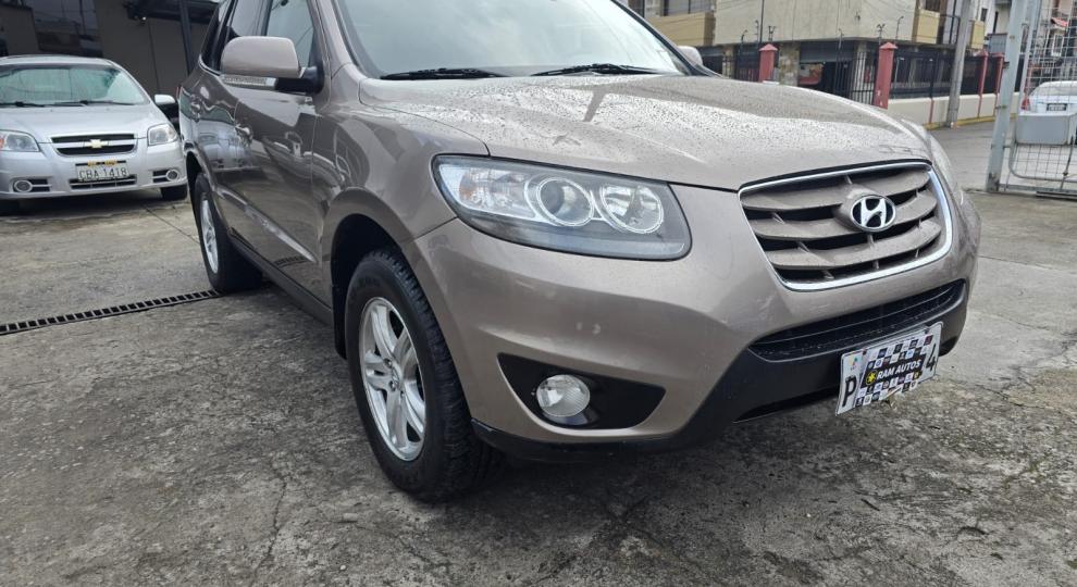 Hyundai Santa Fe V6 3.5 2011 Cuenca