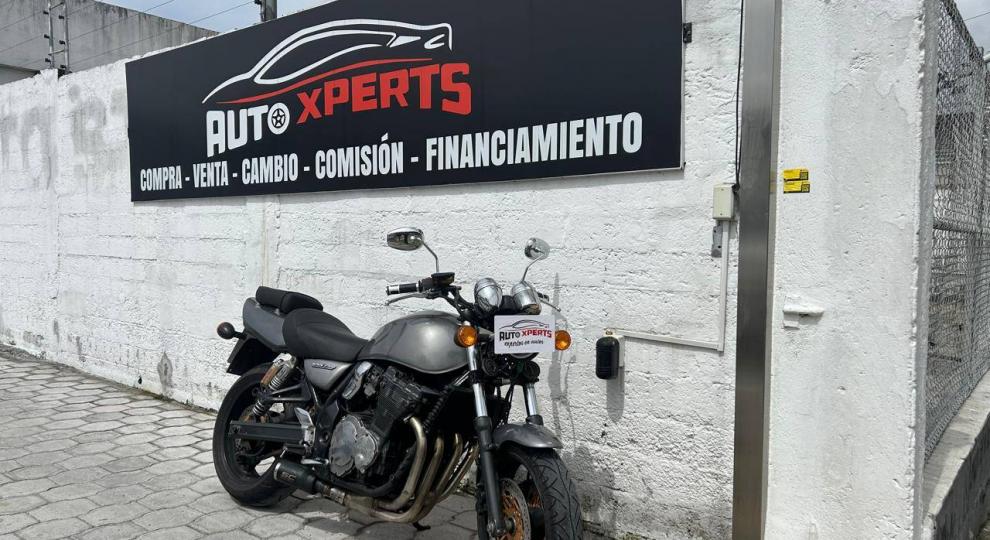 Suzuki GSX750 1998 Quito