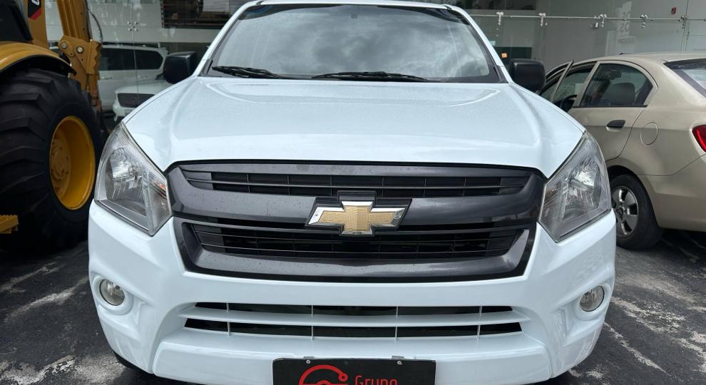 Chevrolet D-MAX CRDI 2.5 CD 4X2 TM DIESEL 2023 Quito
