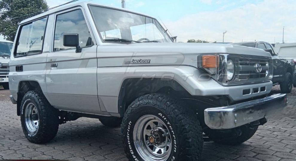 Toyota Land Cruiser 1986 Quito