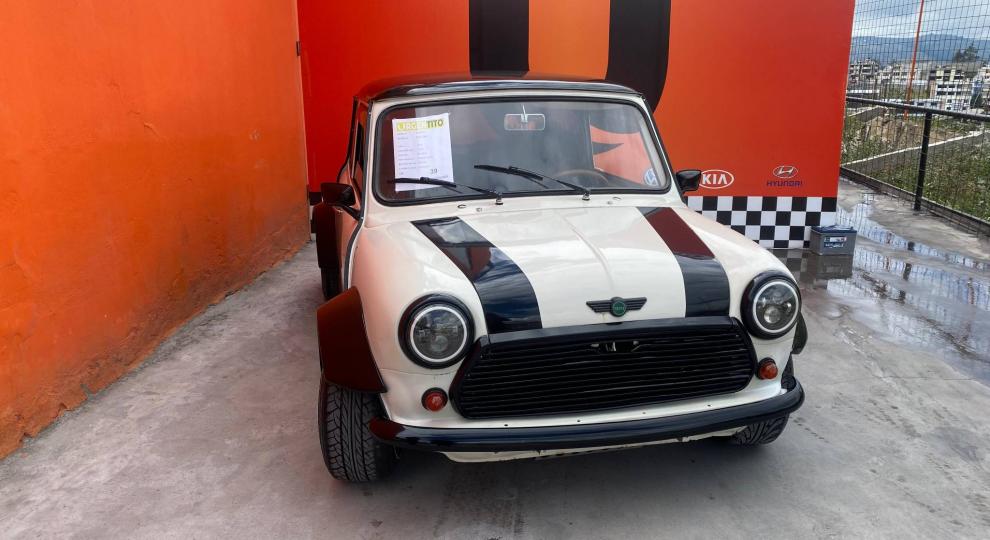 AUSTIN Mini 1000 1974 Ambato