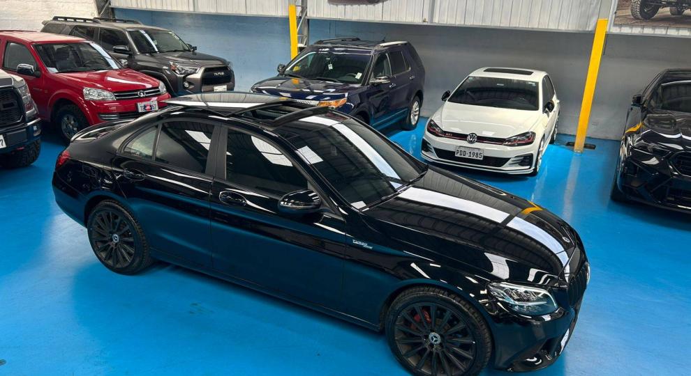 Mercedes Benz C200 2020 Quito