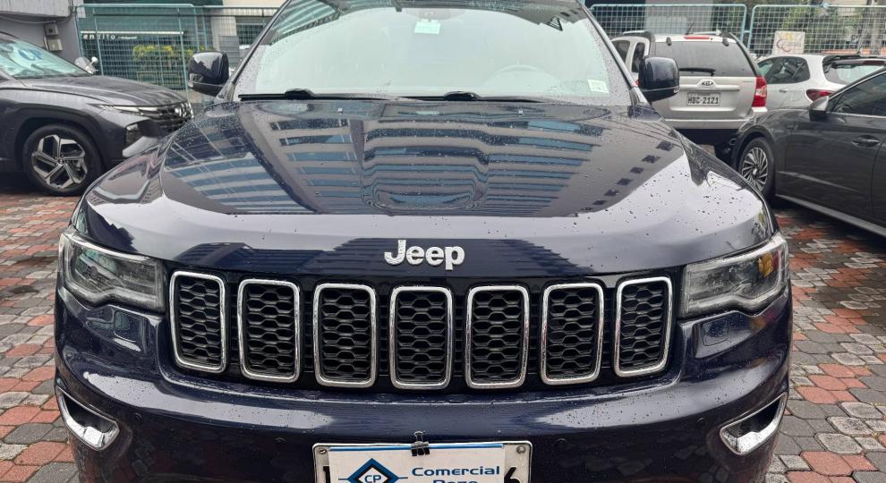 Jeep Grand Cherokee Laredo 2017 Quito