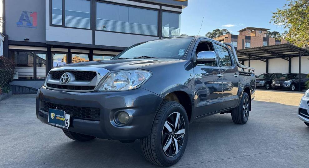 Toyota Hilux CD 4x2 2010 Cuenca