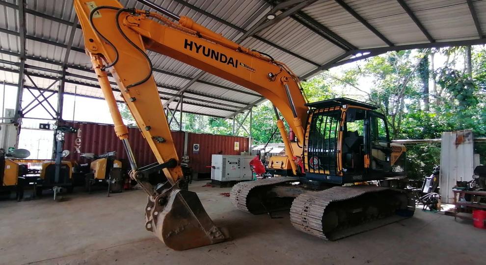 Hyundai R220LC-9S 2016 Shushufindi