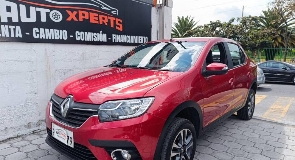 Renault LOGAN CROSS INTENS 2024 Quito